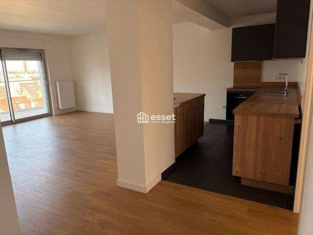 Tout savoir sur cet appartement dans le quartier Centre Ville, à Suresnes
