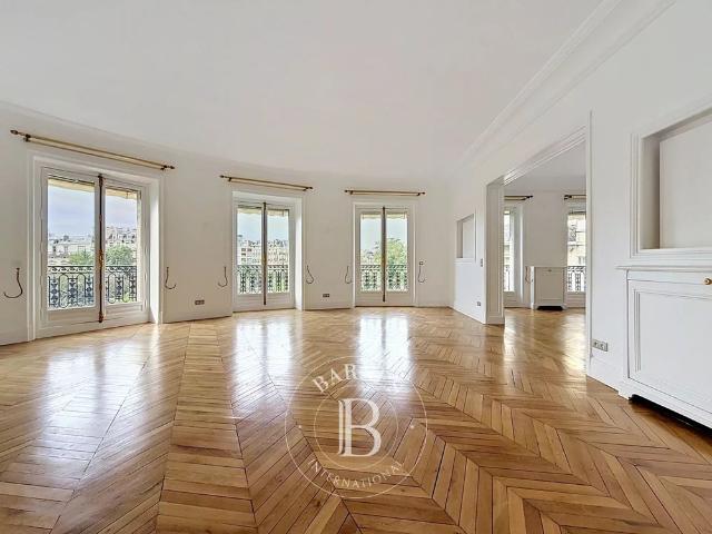 Tout savoir sur cet appartement dans le quartier Chaillot, à Paris 16ème
