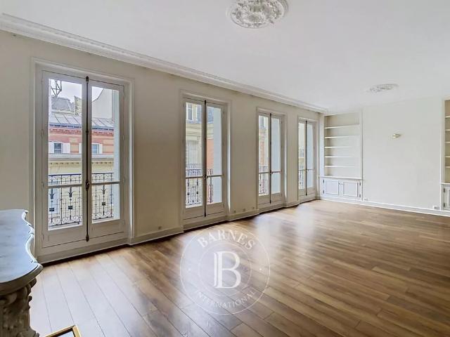 Tout savoir sur cet appartement dans le quartier Chaillot, à Paris 16ème