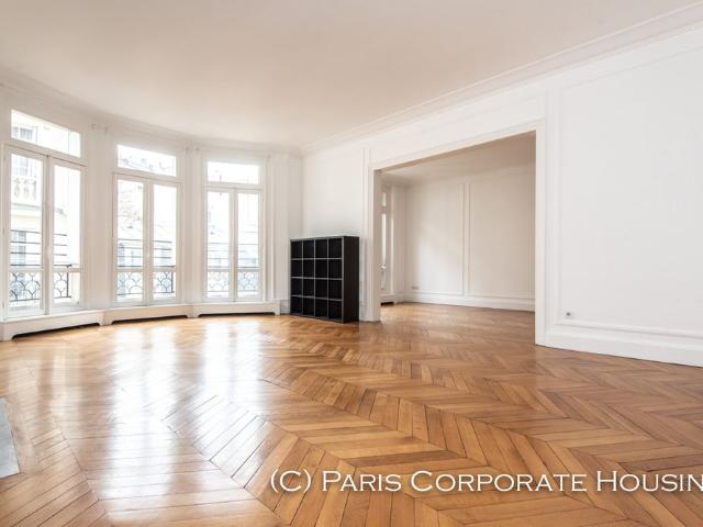 Tout savoir sur cet appartement dans le quartier Chaillot, à Paris 16ème