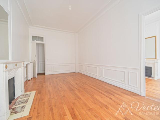Tout savoir sur cet appartement dans le quartier Chaillot, à Paris 16ème