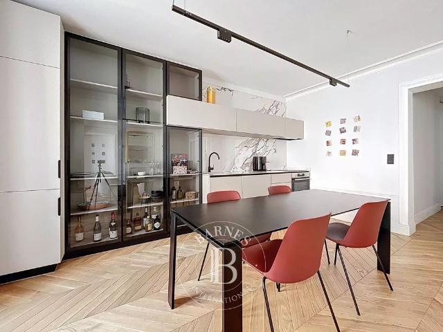 Tout savoir sur cet appartement dans le quartier Chaillot, à Paris 16ème