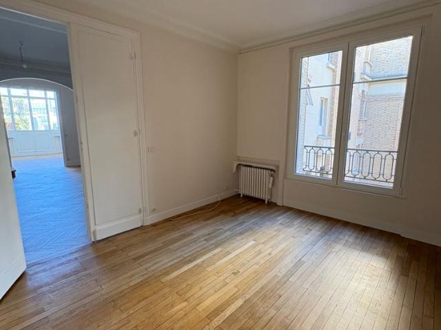 Tout savoir sur cet appartement dans le quartier Charles Laffitte, à Neuilly sur Seine
