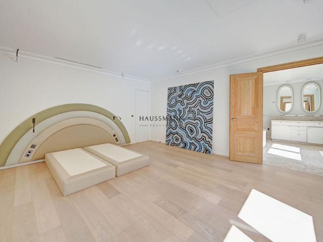 Tout savoir sur cet appartement dans le quartier Charles Laffitte, à Neuilly sur Seine