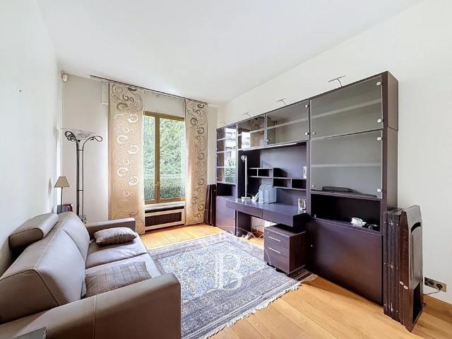 Tout savoir sur cet appartement dans le quartier Charles Laffitte, à Neuilly sur Seine