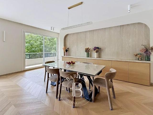 Tout savoir sur cet appartement dans le quartier Charles Laffitte, à Neuilly sur Seine