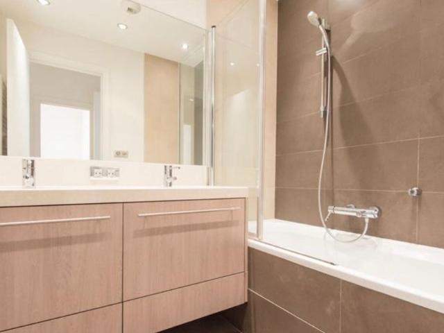 Tout savoir sur cet appartement dans le quartier Charles Laffitte, à Neuilly sur Seine