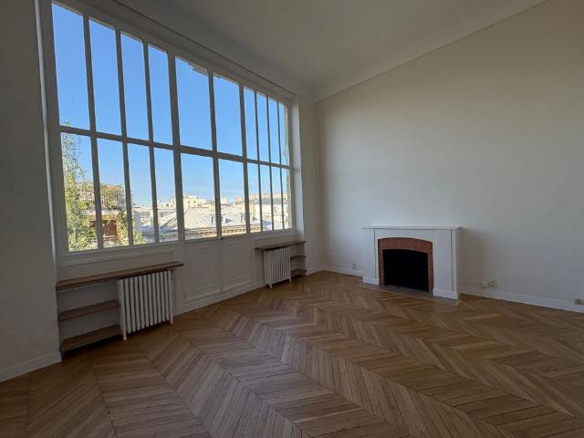 Tout savoir sur cet appartement dans le quartier Charles Laffitte, à Neuilly sur Seine