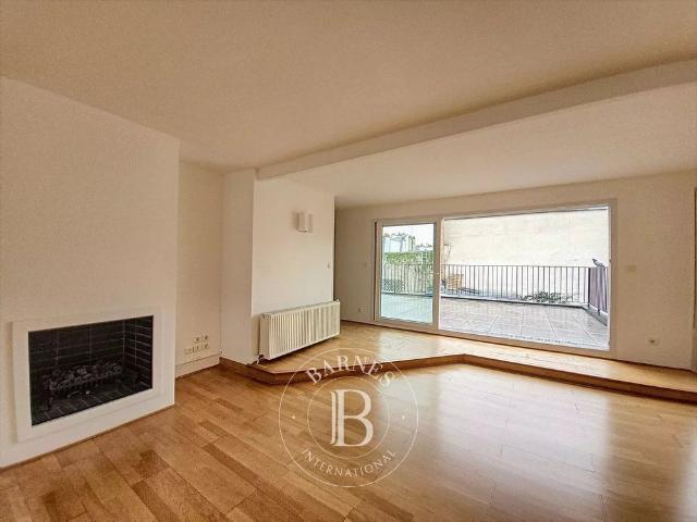 Tout savoir sur cet appartement dans le quartier Arts et Métiers, à Paris 3ème