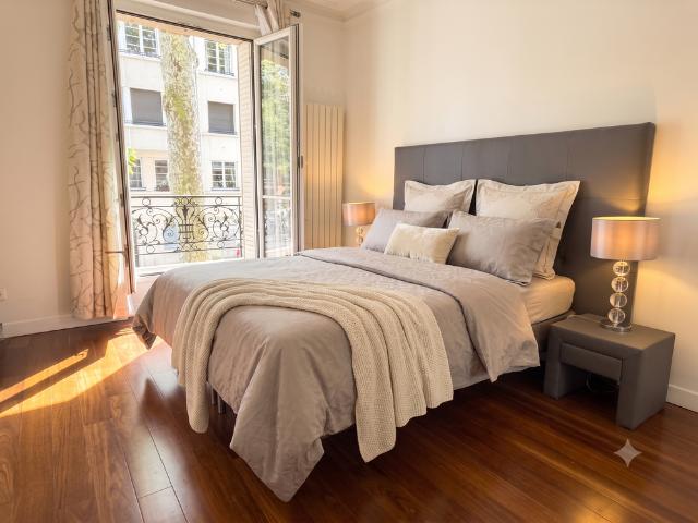 Tout savoir sur cet appartement dans le quartier Auteuil Nord, à Paris 16ème