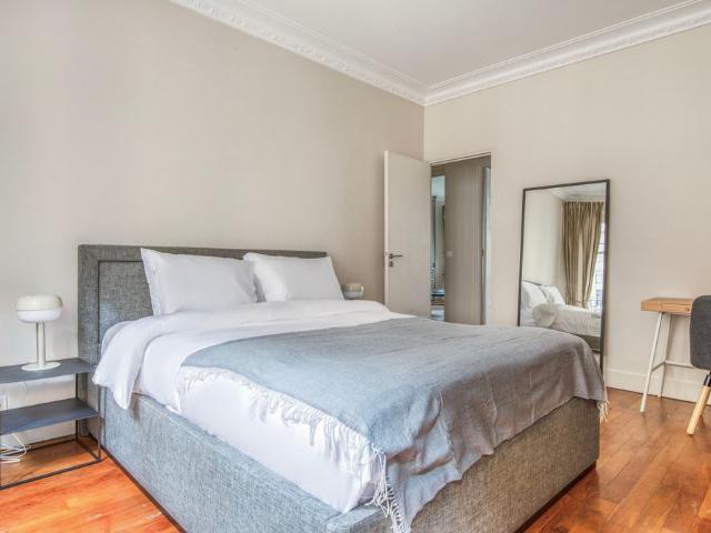 Tout savoir sur cet appartement dans le quartier Auteuil Nord, à Paris 16ème
