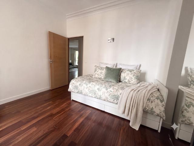Tout savoir sur cet appartement dans le quartier Auteuil Nord, à Paris 16ème