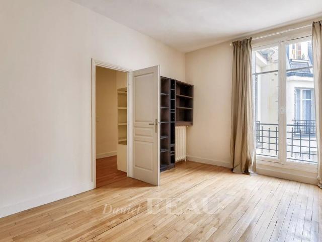 Tout savoir sur cet appartement dans le quartier Auteuil Nord, à Paris 16ème