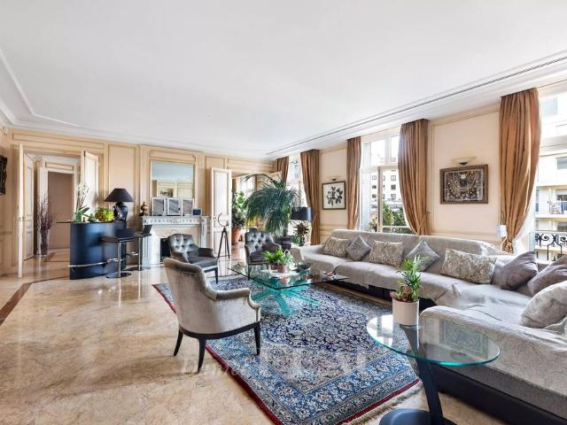 Tout savoir sur cet appartement dans le quartier Auteuil Nord, à Paris 16ème