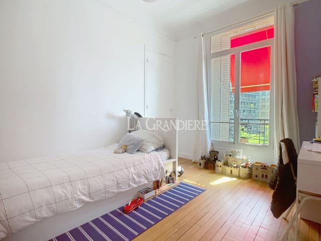 Tout savoir sur cet appartement dans le quartier Auteuil Nord, à Paris 16ème