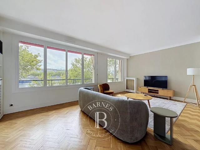 Tout savoir sur cet appartement dans le quartier Auteuil Nord, à Paris 16ème