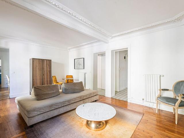 Tout savoir sur cet appartement dans le quartier Auteuil Sud, à Paris 16ème