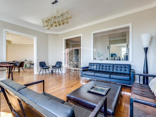 Tout savoir sur cet appartement dans le quartier Bois de Boulogne, à Paris 16ème