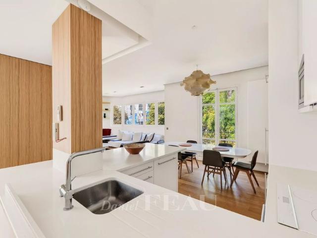 Tout savoir sur cet appartement dans le quartier Bois de Boulogne, à Paris 16ème