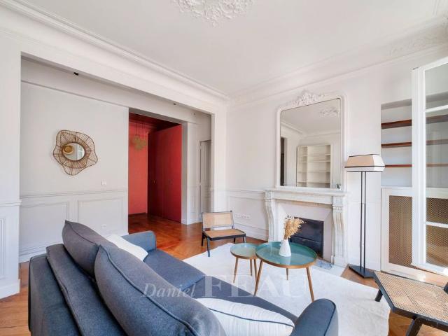Tout savoir sur cet appartement dans le quartier Batignolles Cardinet, à Paris 17ème