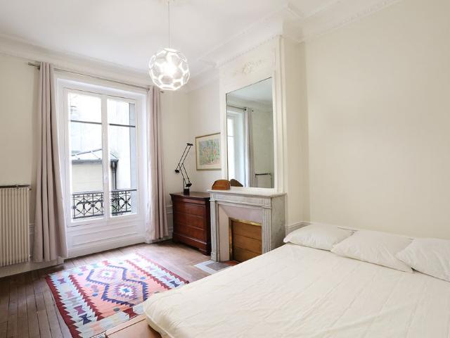 Tout savoir sur cet appartement dans le quartier Belleville Saint Maur, à Paris 11ème