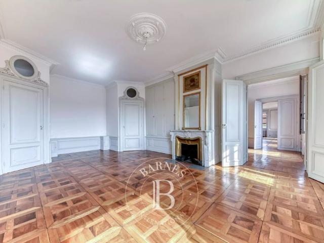 Tout savoir sur cet appartement dans le quartier Bellecour Ainay, à Lyon 2ème