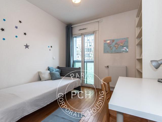 Tout savoir sur cet appartement dans le quartier Billancourt–Rives de Seine, à Boulogne Billancourt