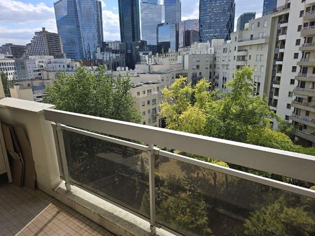 Tout savoir sur cet appartement dans le quartier Gambetta, à Courbevoie
