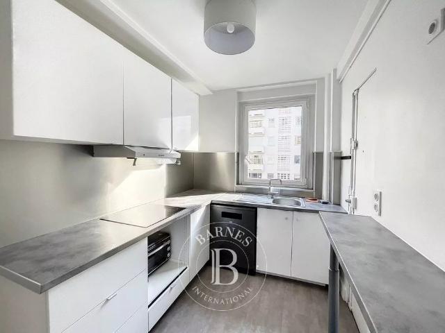 Tout savoir sur cet appartement dans le quartier Gros Caillou, à Paris 7ème