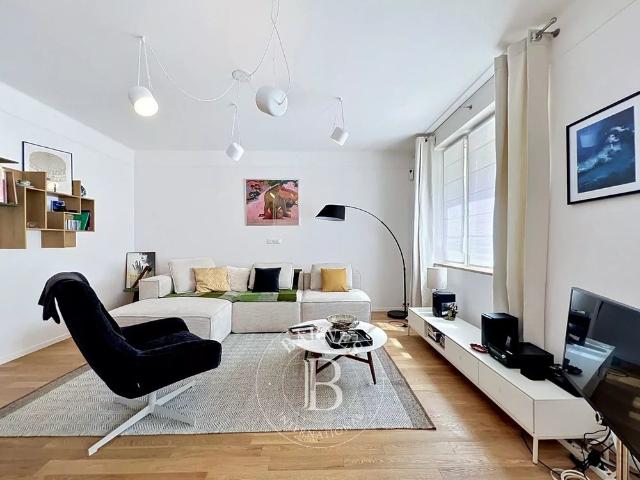 Tout savoir sur cet appartement dans le quartier Gros Caillou, à Paris 7ème