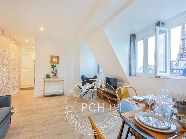 Tout savoir sur cet appartement dans le quartier Gros Caillou, à Paris 7ème