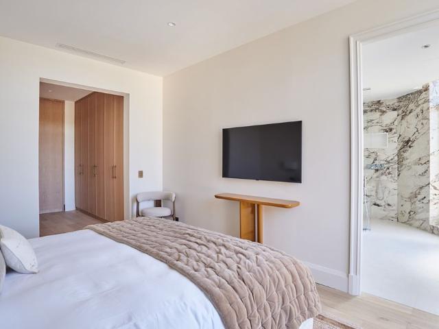 Tout savoir sur cet appartement dans le quartier Gros Caillou, à Paris 7ème