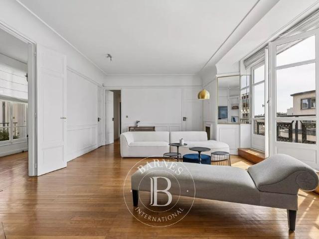 Tout savoir sur cet appartement dans le quartier Gros Caillou, à Paris 7ème
