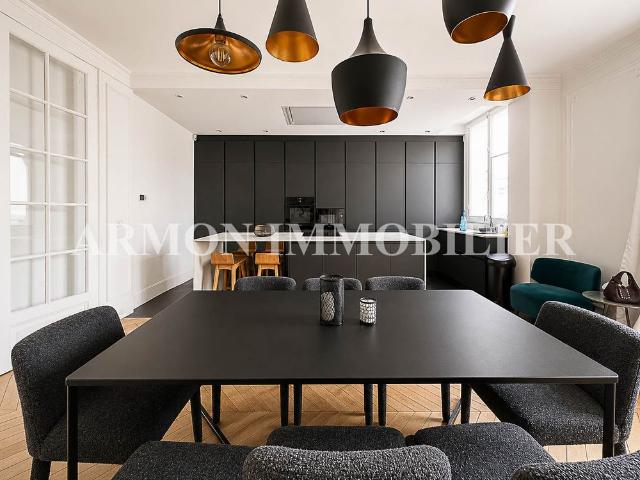 Tout savoir sur cet appartement dans le quartier Gros Caillou, à Paris 7ème