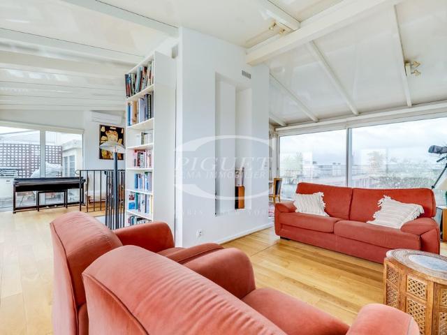 Tout savoir sur cet appartement dans le quartier Gros Caillou, à Paris 7ème