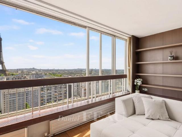 Tout savoir sur cet appartement dans le quartier Emeriau Zola, à Paris 15ème