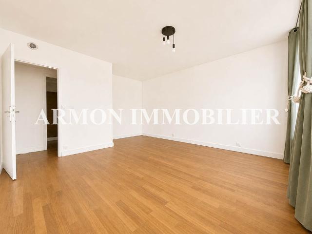 Tout savoir sur cet appartement dans le quartier Emeriau Zola, à Paris 15ème