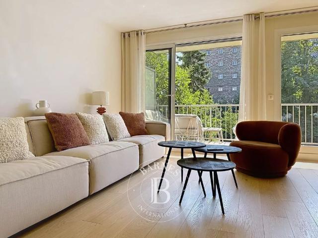 Tout savoir sur cet appartement dans le quartier Ecole Militaire, à Paris 7ème