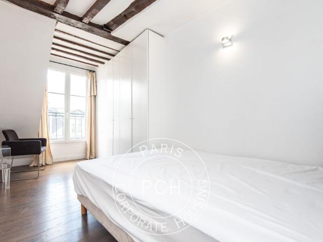 Tout savoir sur cet appartement dans le quartier Elysées Madeleine, à Paris 8ème