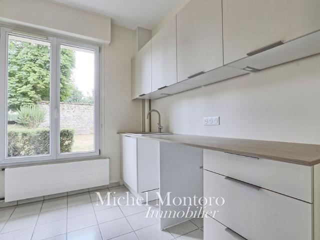 Tout savoir sur cet appartement dans le quartier Forêt, à Saint Germain en Laye