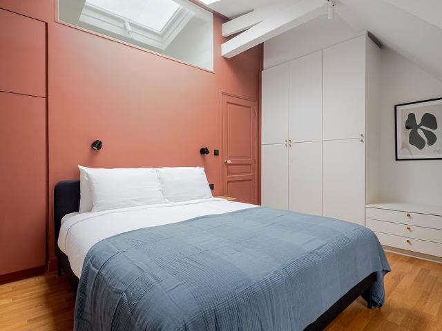 Tout savoir sur cet appartement dans le quartier Faubourg du Temple Hôpital Saint Louis, à Paris 10ème