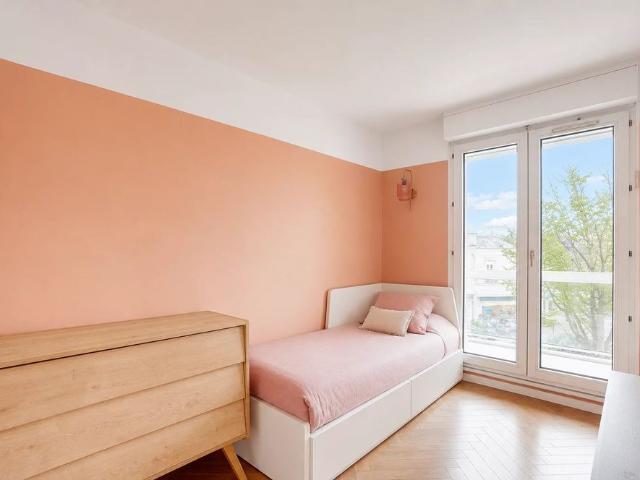 Tout savoir sur cet appartement dans le quartier Front de Seine, à Levallois Perret