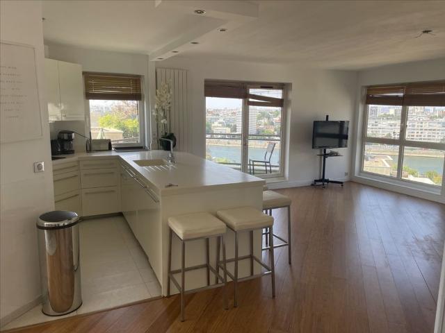 Tout savoir sur cet appartement dans le quartier Hôtel de Ville Planchette, à Levallois Perret