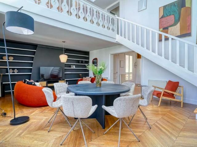 Tout savoir sur cet appartement dans le quartier Hoche Friedland, à Paris 8ème
