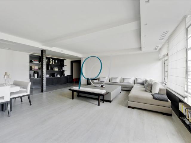 Tout savoir sur cet appartement dans le quartier Hoche Friedland, à Paris 8ème