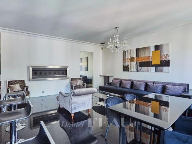 Tout savoir sur cet appartement dans le quartier Hoche Friedland, à Paris 8ème