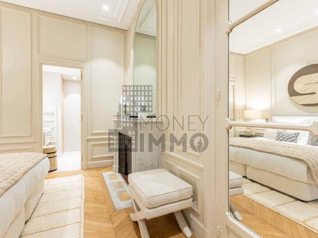 Tout savoir sur cet appartement dans le quartier Invalides, à Paris 7ème