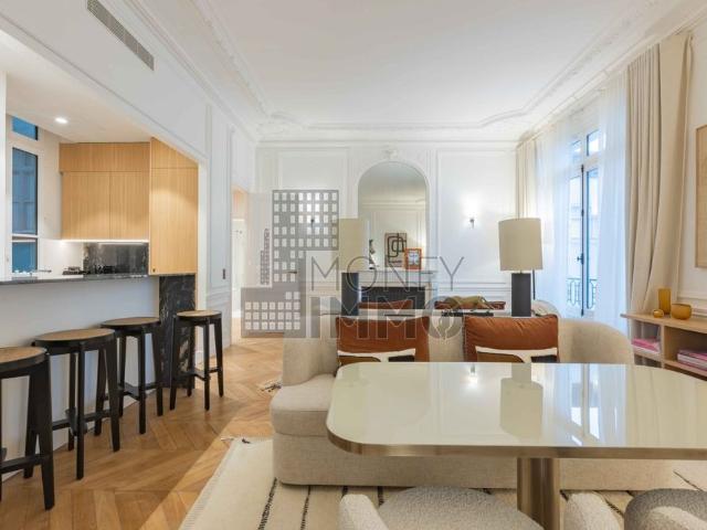 Tout savoir sur cet appartement dans le quartier Invalides, à Paris 7ème