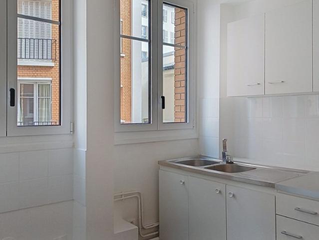 Tout savoir sur cet appartement dans le quartier Invalides, à Paris 7ème