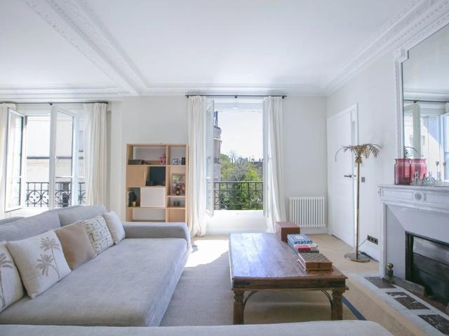 Tout savoir sur cet appartement dans le quartier Invalides, à Paris 7ème